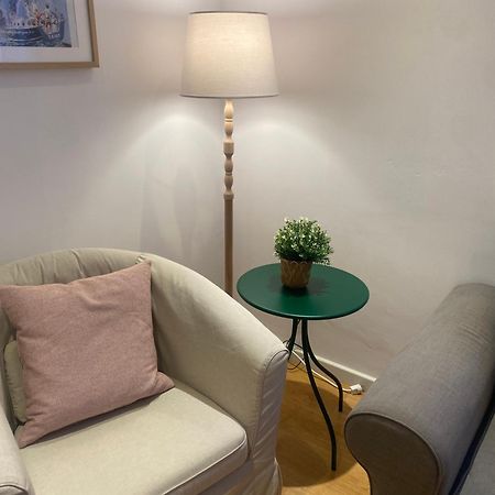 2 Bedroom Virgen De Begona Sevilla Bagian luar foto