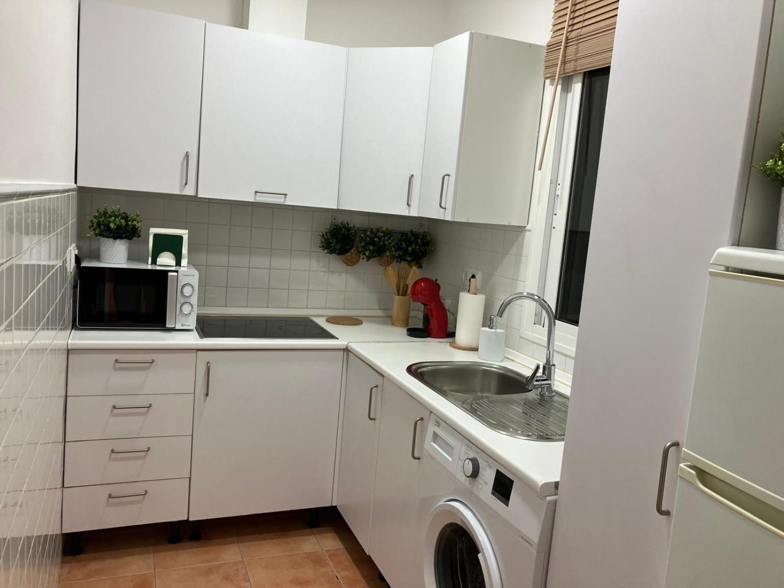 2 Bedroom Virgen De Begona Sevilla Bagian luar foto